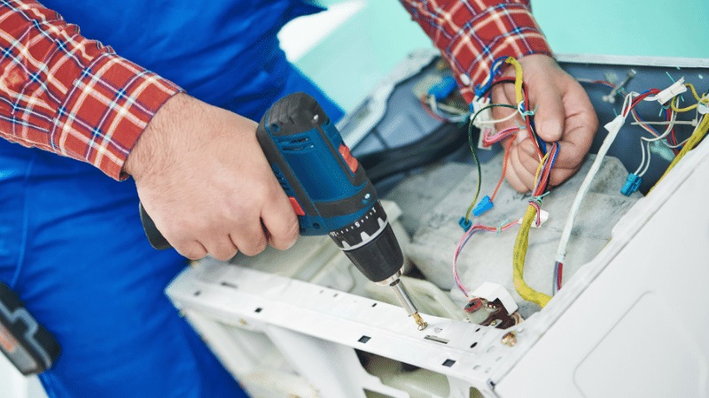 Kartepe Airfel Airfel çamaşır makinesi kart tamiri – Su almama arızası orijinal parça ile giderildi. - Teknik servis örneği